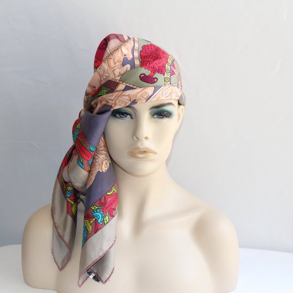 Hermes Torana Silk Scarf. Beautiful Combination of Colors - Picture 11 of 13